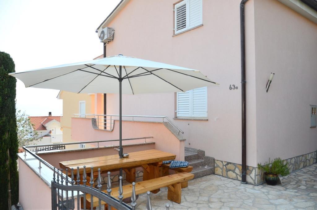 Apartments Bozic Novi Vinodolski Buitenkant foto